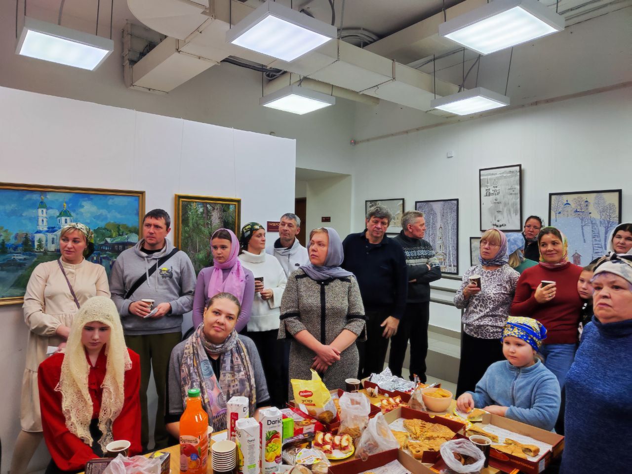 Собрались, чтобы познакомиться друг с другом поближе