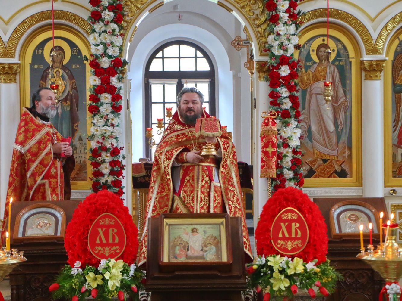Прославляли святых жен-мироносиц