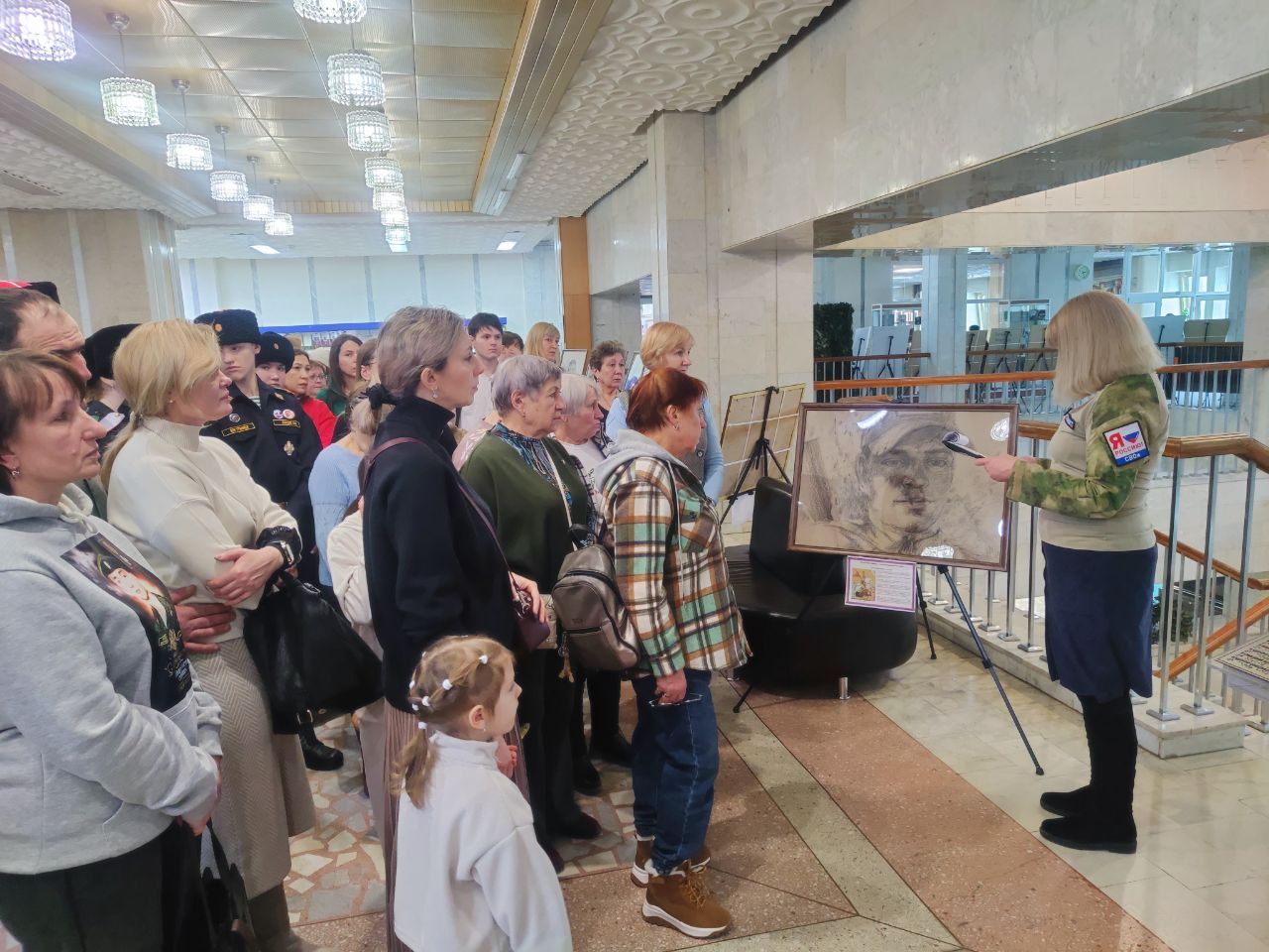 Посетили выставку «Уголь земли Русской»